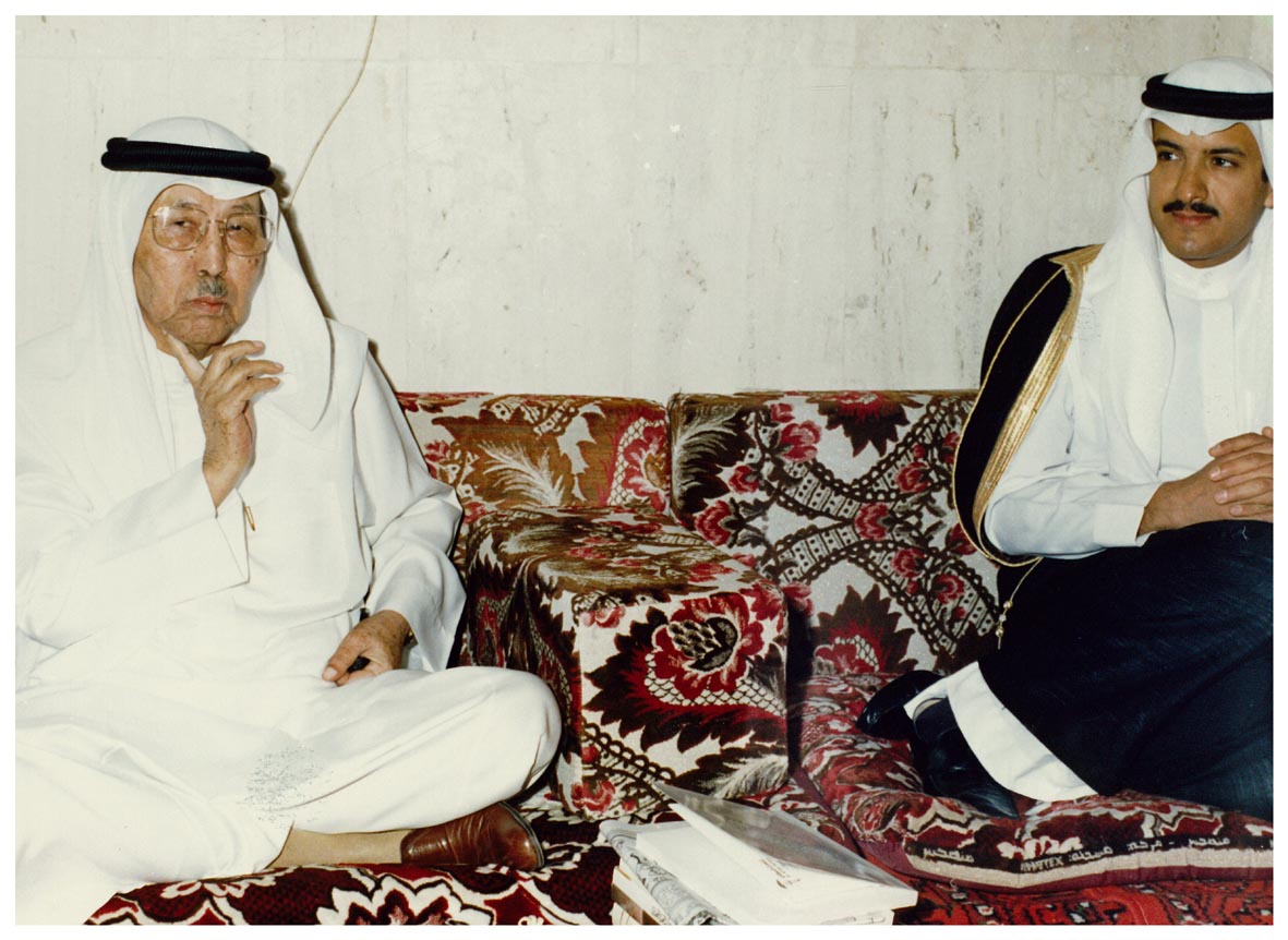 صورة 8651: صاحب السمو الملكي الأمير سلطان بن سلمان بن عبد العزيز، الأستاذ عزيز ضياء 