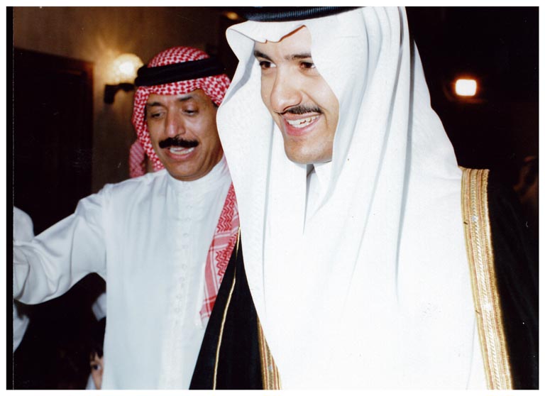 صورة 8678: صاحب السمو الملكي الأمير سلطان بن سلمان، الشيخ عبد المقصود خوجه 