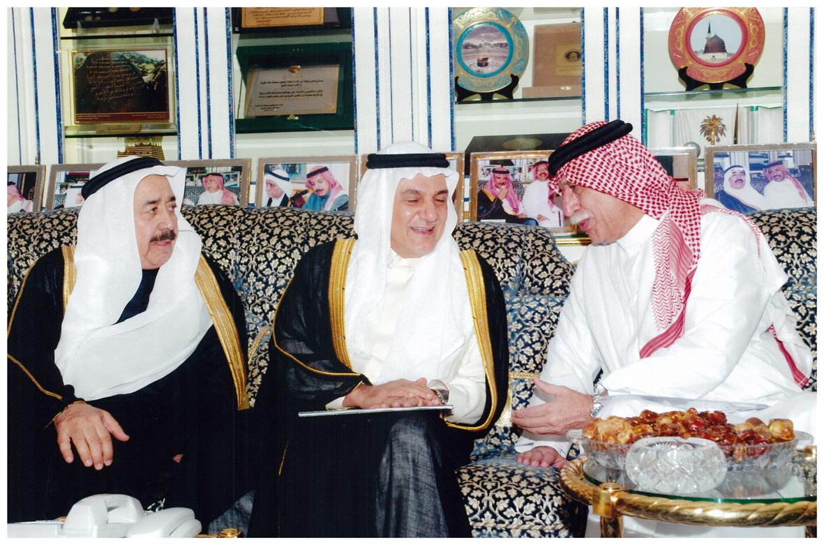 صورة 8743: الشيخ عبد المقصود خوجه، صاحب السمو الملكي الأمير تركي الفيصل، معالي أ. د. رضا عبيد 