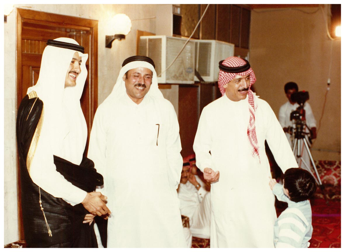صورة 9321: الشيخ عبد المقصود خوجه، الأستاذ فيصل عراقي، صاحب السمو الملكي الأمير سلطان بن سلمان 