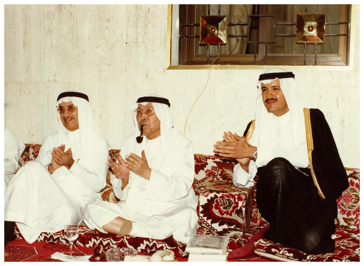 صورة 9323: صاحب السمو الملكي الأمير سلطان بن سلمان، الأستاذ عزيز ضياء، معالي الشيخ محمد العوضي 