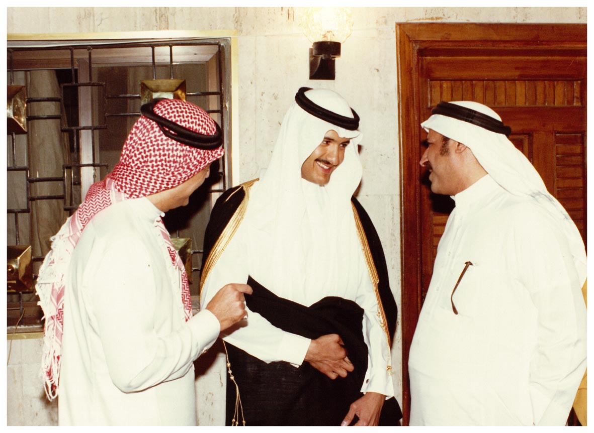 صورة 9341: الأستاذ فيصل عراقي، صاحب السمو الملكي الأمير سلطان بن سلمان، الشيخ عبد المقصود خوجه 