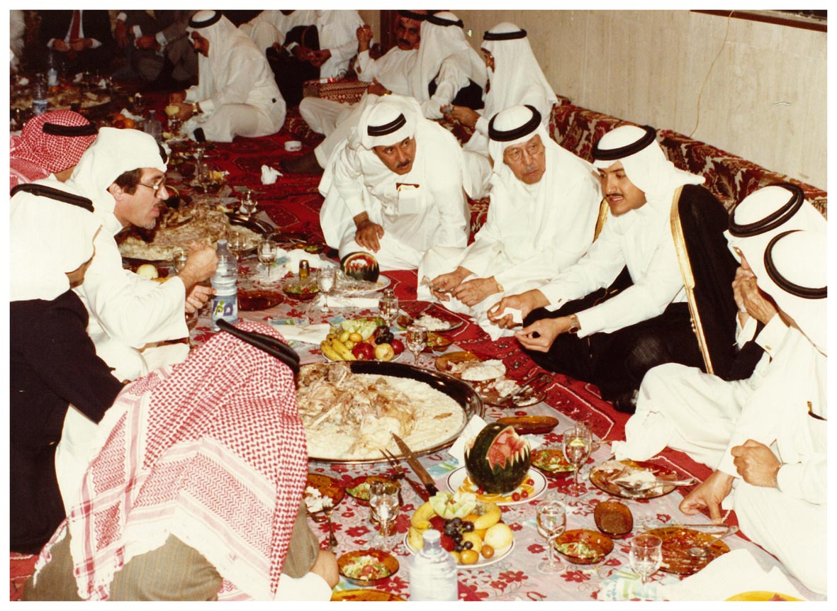 صورة 9348: صاحب السمو الملكي الأمير سلطان بن سلمان، الأستاذ عزيز ضياء، ()، () 