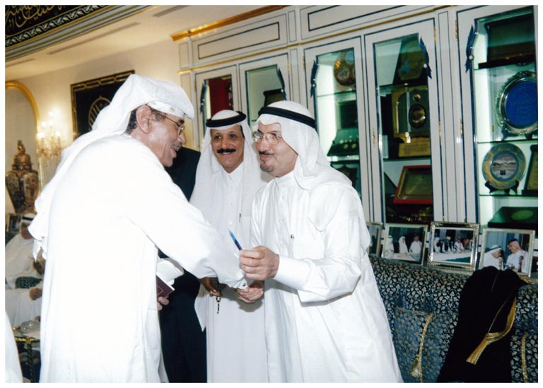 صورة 9598: الدكتور عبد الرحمن الشبيلي، معالي الدكتور إبراهيم العواجي، الدكتور عبد الله مناع 