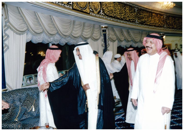 صورة 9925: الشيخ عبد المقصود خوجه، الدكتور فهد عبد الله السماري، .. .. 
