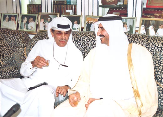 صورة 1362: الدكتور أحمد بن عثمان التويجري في حديث ودي مع الدكتور عبد الله مناع. [الاثنينية: 287، الجزء: 22]