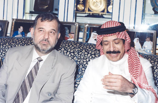 صورة 948: الشيخ عبد المقصود خوجه، مع الأستاذ مصطفى عكرمة [الاثنينية: 206، الجزء: 15]