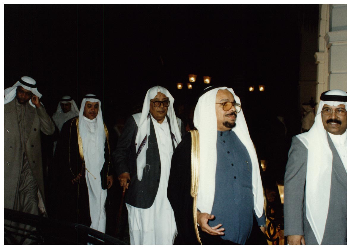 صورة 11897: الأستاذ علي محمد حسون، الدكتور محمد العيد الخطراوي، الأستاذ محمد سعيد بابصيل، ()، الأستاذ عبد الله نور 