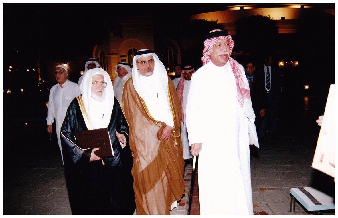 صورة 1377: الشيخ عبد المقصود خوجه، أ. د. سهيل قاضي، الشاعر ضياء الدين الصابوني 