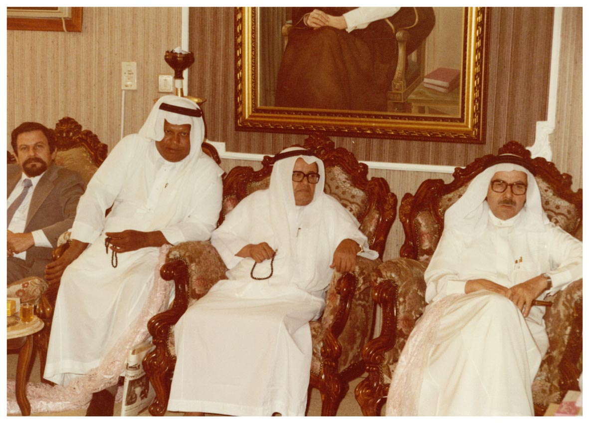 صورة 13865: الأستاذ عبد الفتاح أبو مدين، الأستاذ أحمد محمد باشماخ، الأستاذ منصور حسين عطار، () 