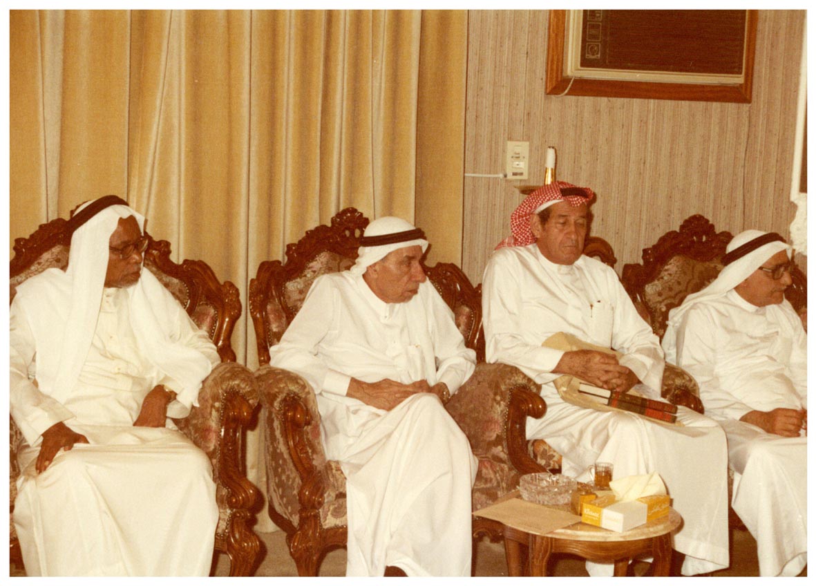 صورة 13873: الأستاذ حسن عبد الحي قزاز، الأستاذ شكيب الأموي، الأستاذ هاشم زواوي، الأستاذ محمود عارف 