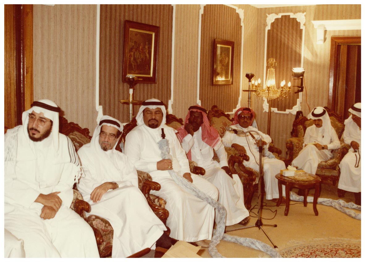 صورة 13877: ()، الأستاذ سمير خوجه بكة، ()، الأستاذ حسين نجار، الأستاذ علي محمد حسون، الأستاذ فؤاد أبو الخير، الدكتور سامي عنقاوي 