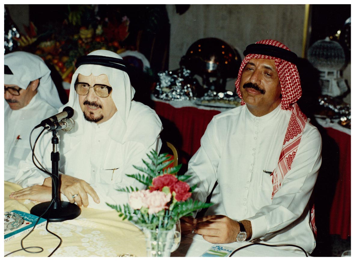 صورة 13998: الشيخ عبد المقصود خوجه، الأستاذ صالح محمد جمال، الأستاذ عبد الفتاح أبو مدين 