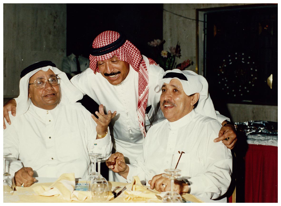 صورة 14030: الأستاذ رشاد زبيدي، الشيخ عبد المقصود خوجه، الأستاذ حسن عبد الله القرشي 