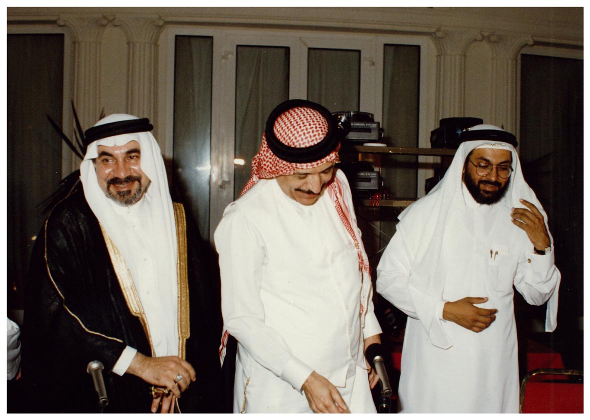 صورة 15685: الدكتور إبراهيم عالم، الشيخ عبد المقصود خوجه، الدكتور مصطفى معمر 