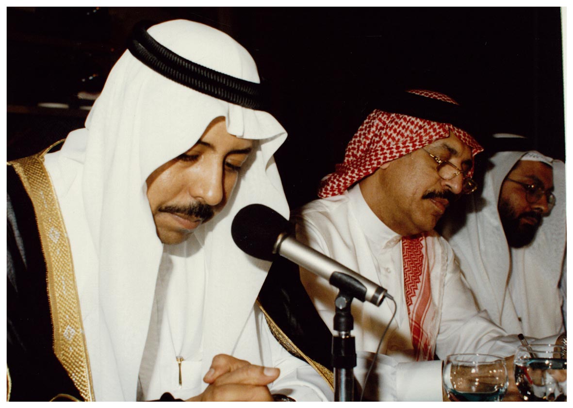 صورة 15692: الدكتور إبراهيم عالم، الشيخ عبد المقصود خوجه، الدكتور خالد عبد الغني 