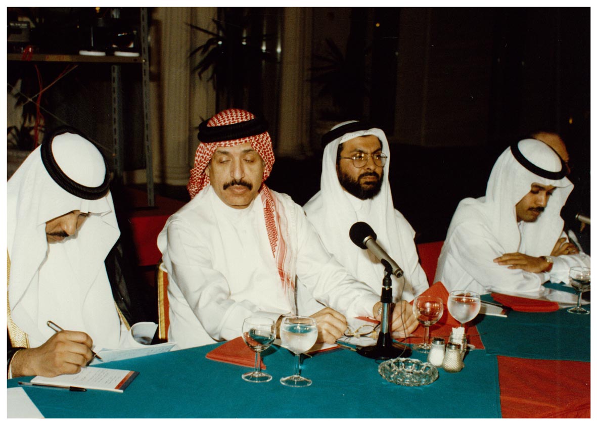 صورة 15731: الأستاذ حسين بافقيه، الدكتور إبراهيم عالم، الشيخ عبد المقصود خوجه، معالي الدكتور خالد عبد الغني 