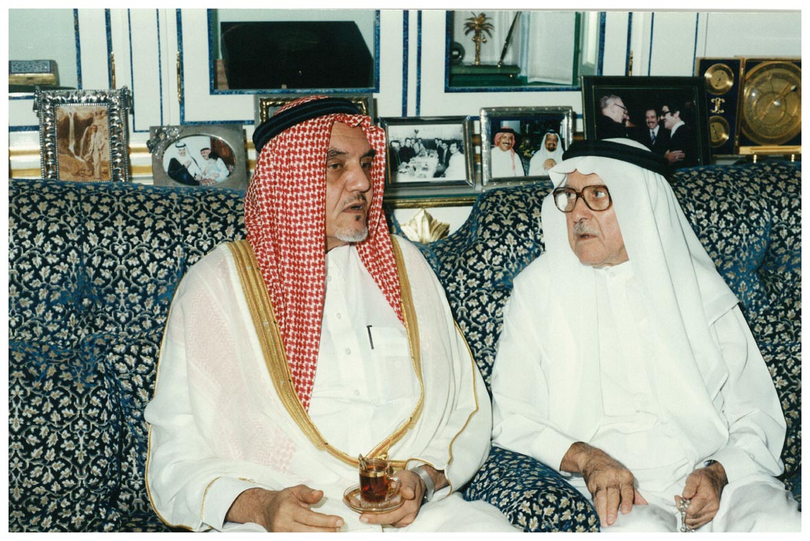 صورة 19131: الدكتور صلاح الدين المنجد، صاحب السمو الملكي الأمير محمد الفيصل 