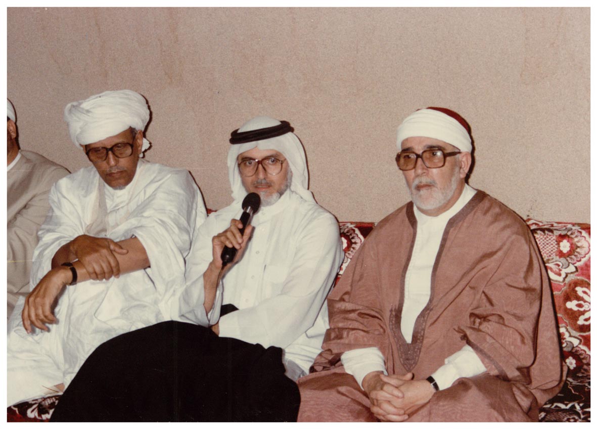 صورة 19880: الشيخ محمد الحبيب ابن الخوجه فمعالي د. عبد الله نصيف () 