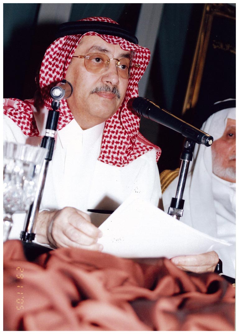 صورة 2195: معالي الأستاذ الدكتور محمد عبده يماني، الأستاذ عبد الله الجفري 