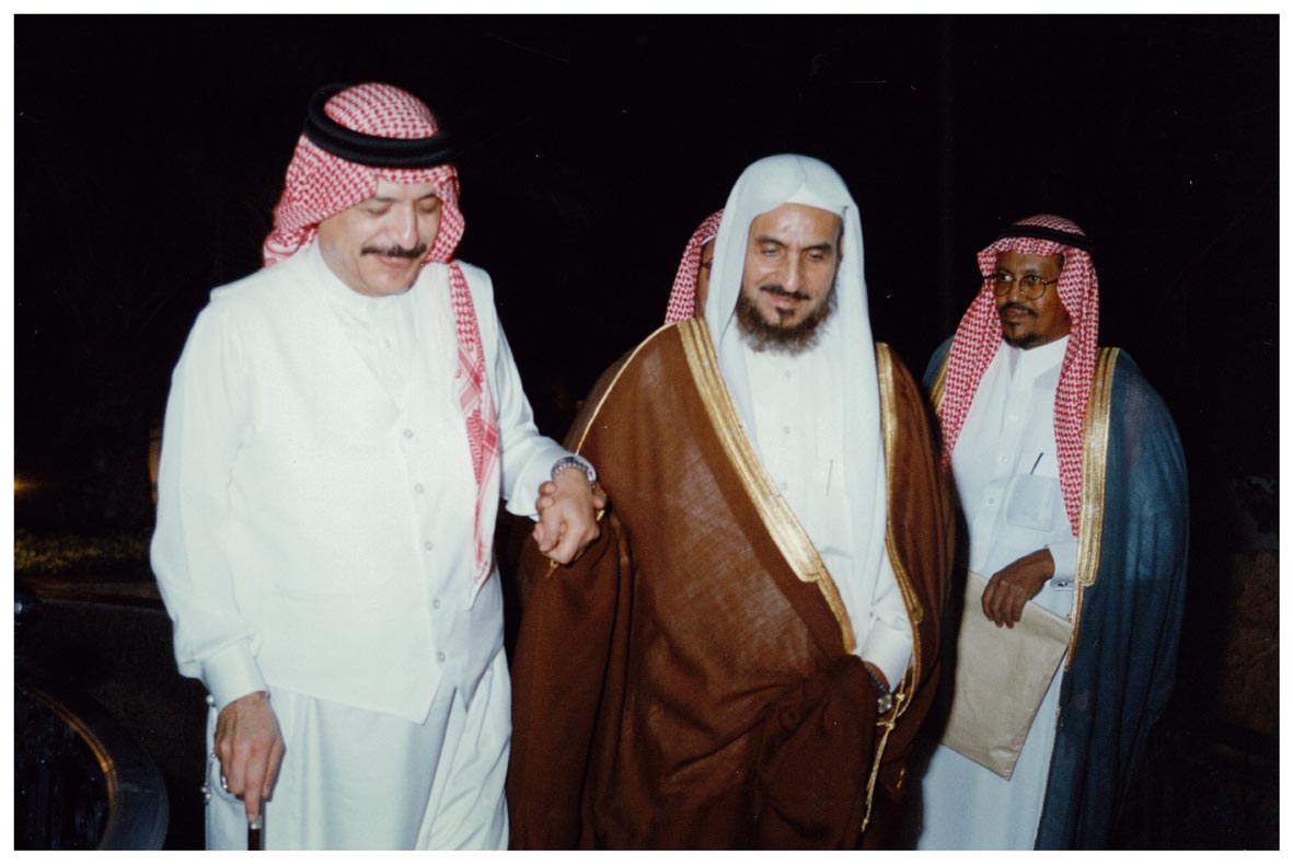 صورة 24335: الدكتور عبد الله عسيلان، الدكتور زاهر عواض الألمعي، الشيخ عبد المقصود خوجه 
