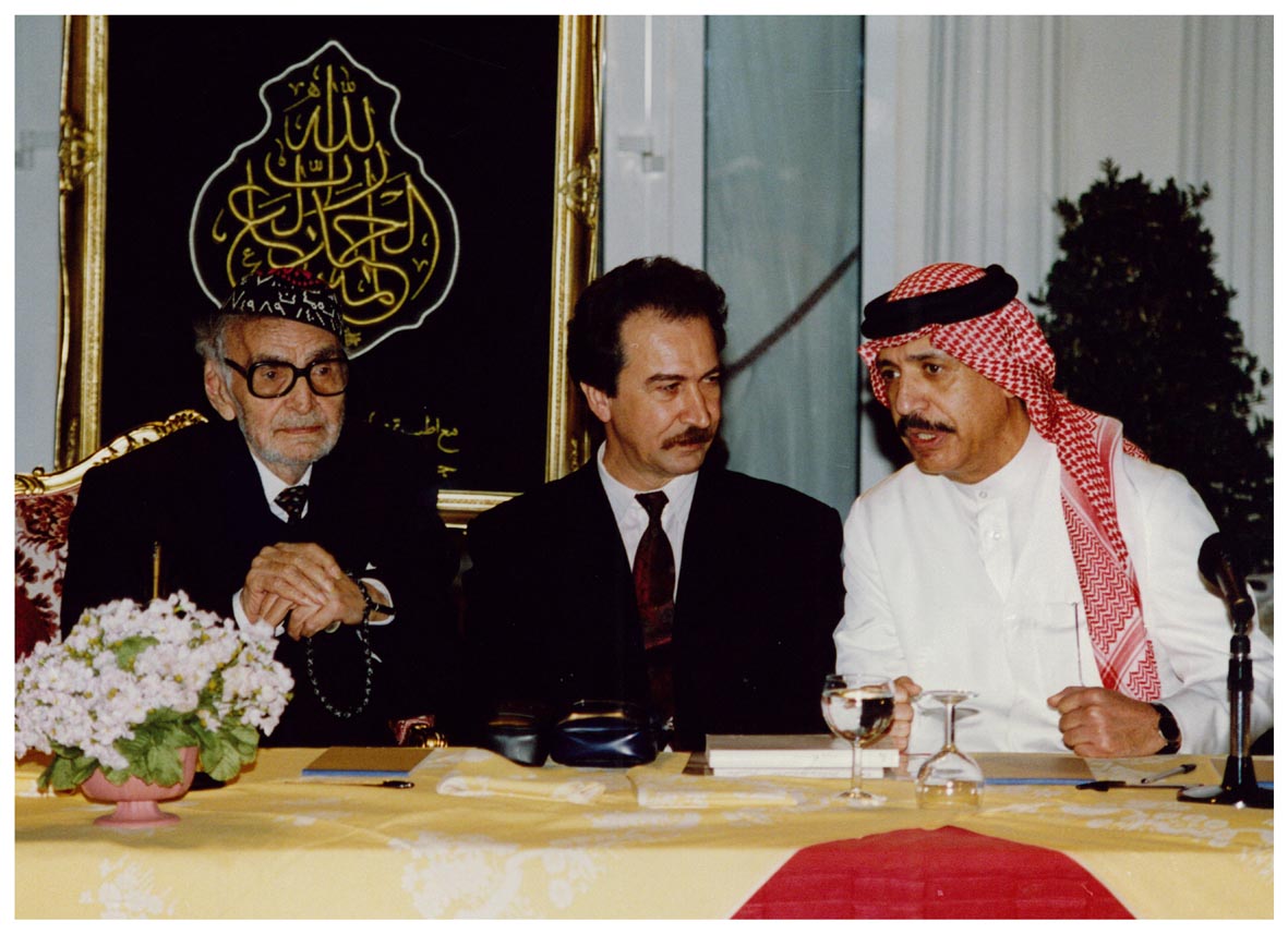 صورة 26712: الشيخ عبد المقصود خوجه، ()، الأستاذ محمد مهدي الجواهري&nbsp;