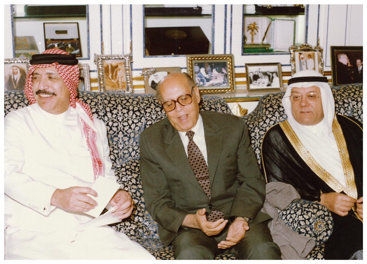 صورة 26737: ()، الدكتور مصطفى الشكعة، الشيخ عبد المقصود خوجه 