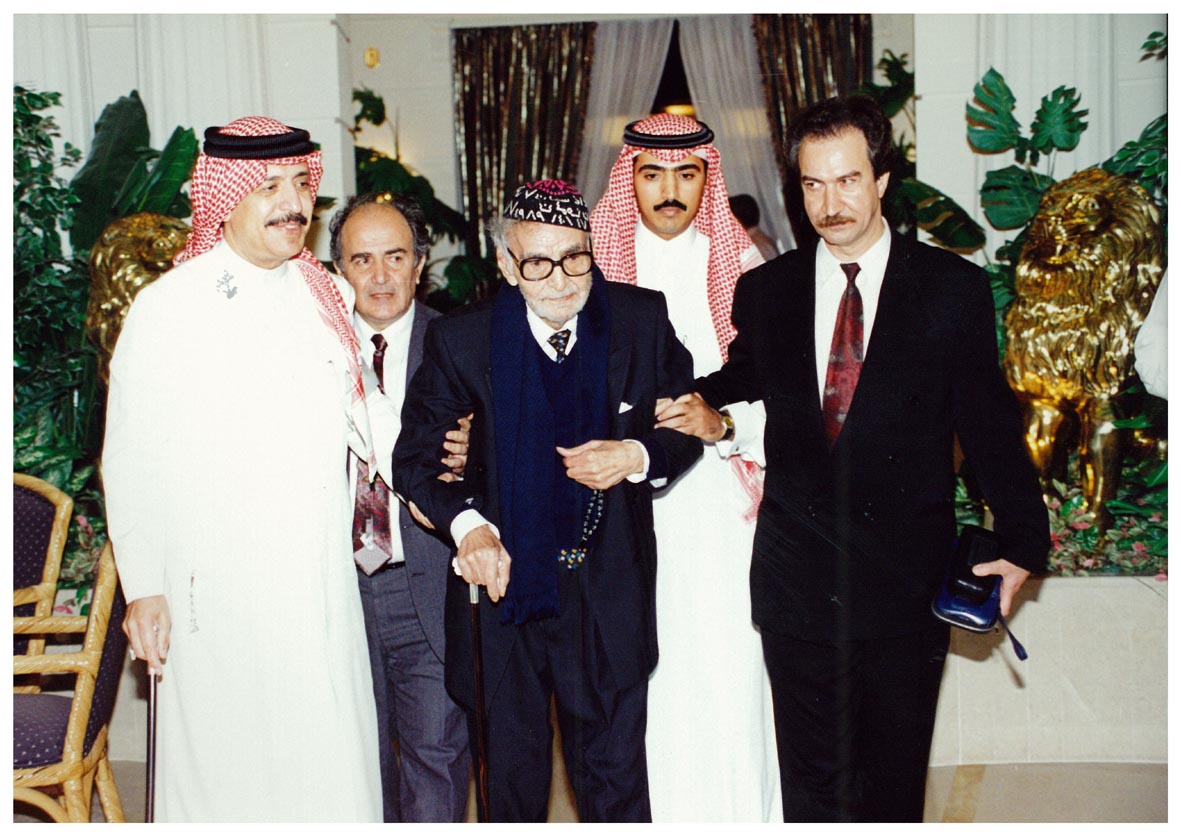 صورة 27029: ()، الأستاذ محمد مهدي الجواهري، الشيخ عبد المقصود خوجه، ()، ()&nbsp;