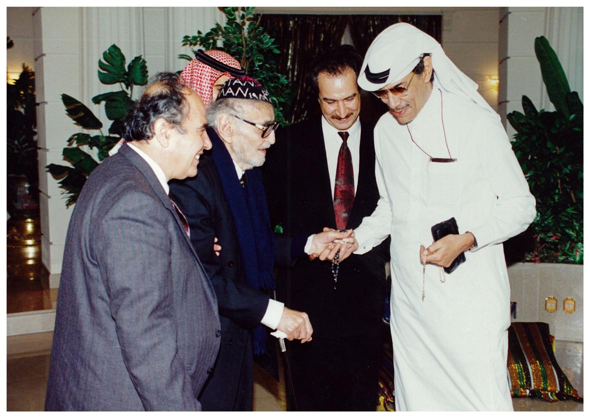 صورة 27030: د. عبد الله مناع، الأستاذ محمد مهدي الجواهري، .. ..&nbsp;