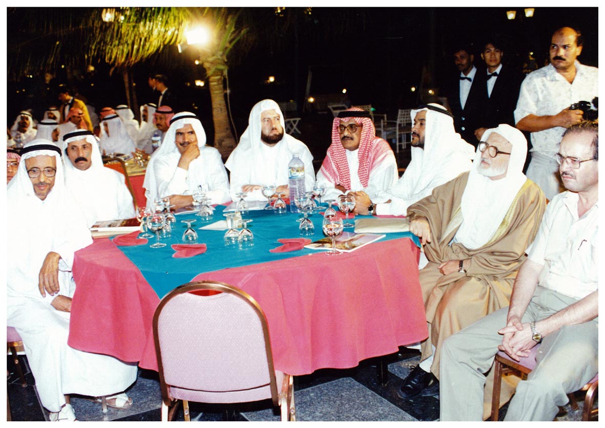 صورة 27033: ()، الأستاذ ضياء الدين الصابوني، ()، ()، ()، الأستاذ حسين الغريبي، الأستاذ محمد موسم المفرجي، الأستاذ عبد الله محمد جبر&nbsp;