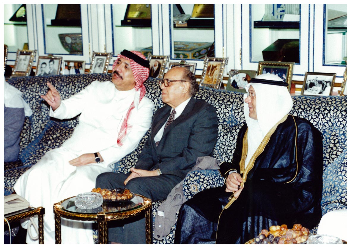 صورة 27034: ()، أ. د. مصطفى الشكعة، الشيخ عبد المقصود خوجه&nbsp;